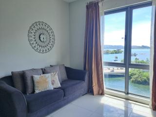 Sunrise Seaview 3 bedroom Loft D5 above Imago Shopping Mall 1600 sqft 商场楼上海景3房 - Kota Kinabalu - 9