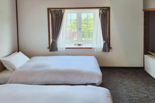 Sunshine Hakuba Ski-to-door by JAMSZ ROYALE - 1