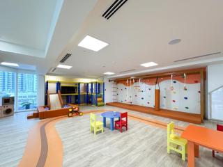 Trophy - Luxurious Studio Apartment in JLT w Golf Simulator - 3