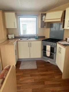 Browns caravan rentals, 8 berth, the chase, ingoldmells - Skegness - 7