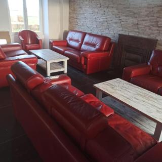 Maison 12 couchages, roulottes et piscine naturelle - 9