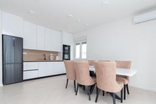 Modern luxury apartment Karla with pool, near the beach - by Tourist Agency Leut - Privlaka - 2