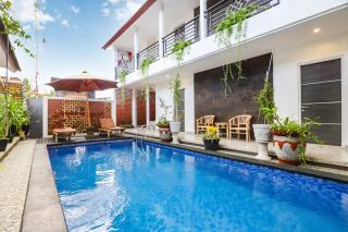 White Blue House - Private Room, Shared Pool and Kitchen - 8 - Ubud - 5