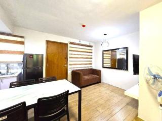 PROMO Tagaytay Pine Suites Two-Bedroom Cozy Log-Cabin Condo - Tagaytay - 6