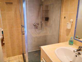 STUDIO dans Villa à Nice Ouest - 2