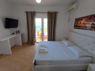 Hotel Sherifi - Saranda - 1