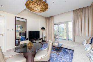 Modern with Stunning City View in Damac Majestine - Dubai - 8