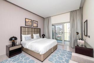 Modern with Stunning City View in Damac Majestine - Dubai - 3