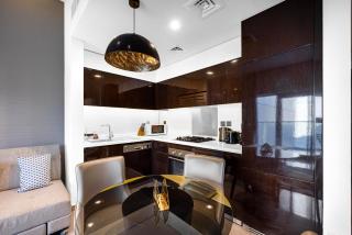 Modern with Stunning City View in Damac Majestine - Dubai - 4