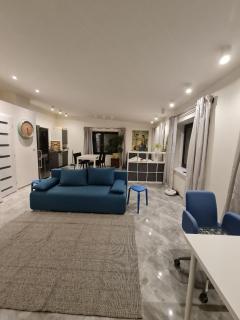 Airport Private Apartment, Advance Registration, No Reception, Self Check-in, Calm Environment, Non-Smoking Guests - - 0
