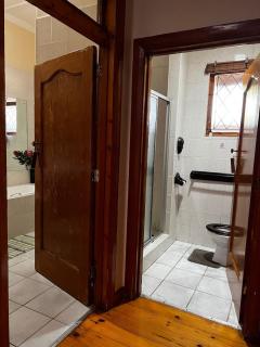 Bleu Bird Guesthouse - Durban - 8
