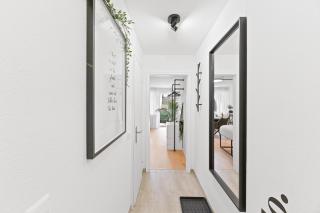 Black Forest Design Apartment - 8