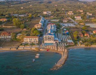 Golden Coast Beachfront Resort - Kipseli - 0