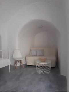 Unique small stonehouse at Thira - 2