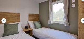 New caravan, Isle of White sea view & decking Thorness bay park - Porchfield - 3
