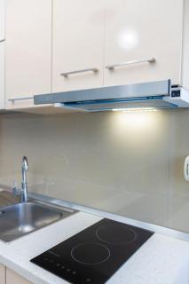 Beachside Comfort Apartment - Vlorë - 6