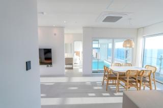Boryeong I-Ocean Pool Villa - Boryeong - 0