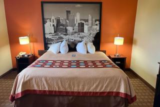 Super 8 by Wyndham Altoona - Altoona - 6