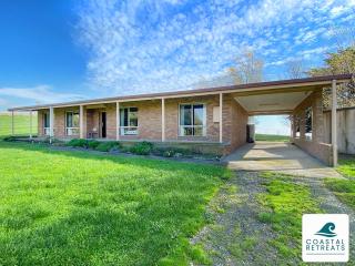 Rolling Hills Retreat - Poowong - 0
