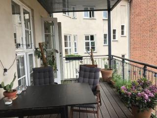 Unique luxury with large balcony - 3