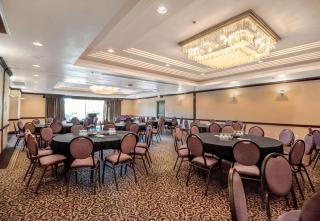 Coast Victoria Hotel & Marina by APA - 2