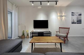 LIV - Modern Comfort Oasis in Pagrati - Atene - 7
