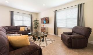 Charming 6 Bdrm Home with Open Living at Encore - Orlando - 6