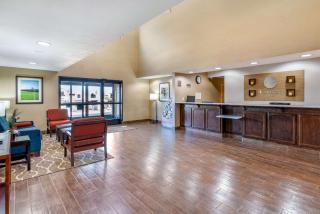 Comfort Inn - Fremont - 5