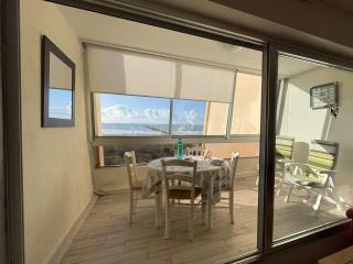 Appartement en bord de mer avec 2 chambres, balcon, parking et lave-vaisselle - FR-1-224C-243 - Saint-Jean-de-Monts - 0