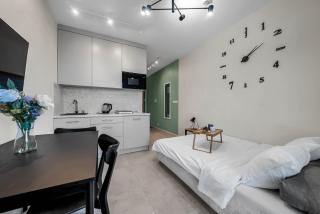 Wiktoryn Studio - Balcony, Gym & Sauna - by Rentujemy - Warschau - 4