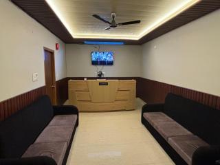 R Narayan pleasant Inn hotel - 6