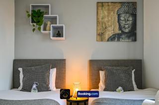 Cosy 4-Bed House l Garden l Free Parking l WiFi l Specious l Hosted by The Cosy Corner Nationwide - 4