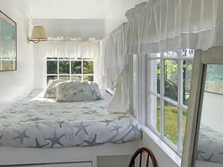 Elegant Nantucket Retreat on Village Way 3BR - Nantucket - 7