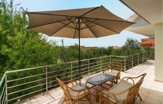 Nice Apartment In Supetar With Wifi - Supetar - 0