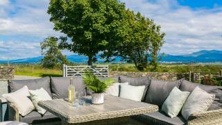 Maes y Ceirchdir - Newborough - 2