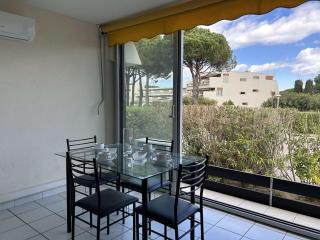 Studio climatisé à Port Camargue - 4 couchages, terrasse, piscine, parking, proche plage - FR-1-250-9 - Le Grau-du-Roi - 0