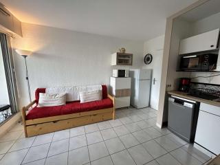 Studio climatisé à Port Camargue - 4 couchages, terrasse, piscine, parking, proche plage - FR-1-250-9 - Le Grau-du-Roi - 3