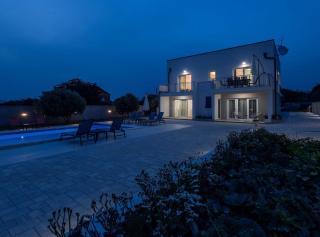 Holiday Home Milutin 1 - Vrsi - 8