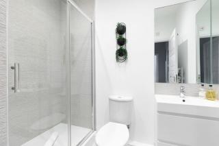 Elliot Oliver - Stylish 2 Bedroom Town Centre Apartment - Cheltenham - 6