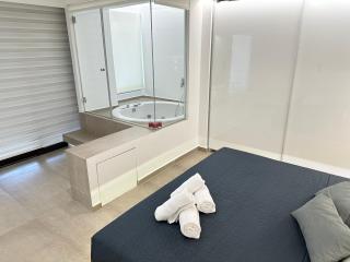 Seaside Luxury apartment with jacuzzi - Atene - 8