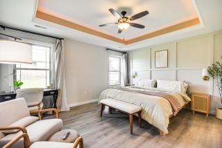 Steps to Park Quiet Home with Yard in Columbia - Columbia - 1