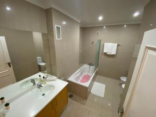 Spacious ground-floor villa with private & heated pool - São Martinho do Porto - 4