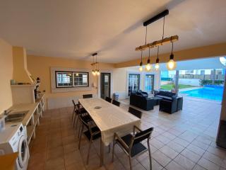 Spacious ground-floor villa with private & heated pool - São Martinho do Porto - 9