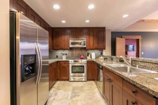 Catamount Lodge 201B by East West Hospitality - Truckee - 4