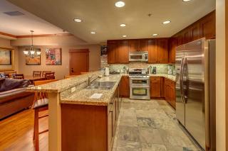 Catamount Lodge 204 by East West Hospitality - Truckee - 7