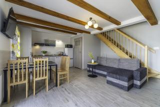 FRAJDA Domki - Apartamenty 6-osobowe - salon i dwie sypialnie oraz Studia 4-osobowe - pokój z aneksem kuchennym - Rewal - 5