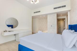 Elegant 2-br Gem Quick Access Downtown Dubai - Dubai - 1