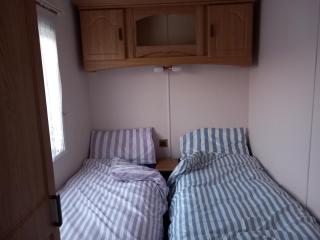2 Bed Cambridge Lodge - - 3