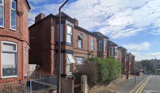 Brattan House Oxton Wirral 5 bedroom 3 bathroom with on-street parking ideal for contractors and vans by Rework Accommodation - Birkenhead - 8