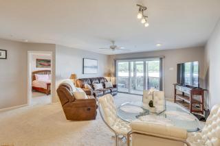 Lake of The Ozarks Condo with Pool in Camdenton - Camdenton - 8